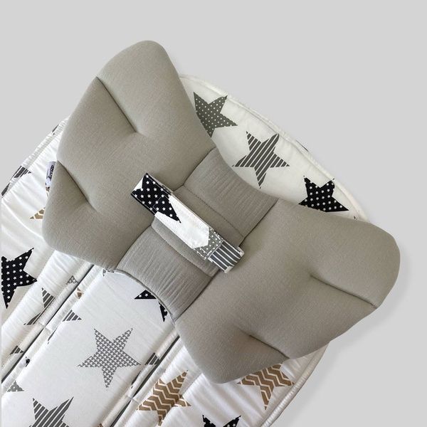 Подушка в коляску "Крылья Ангела" Звезды и серый муслин Decoza Moms (Pillow-S2653-MS044)