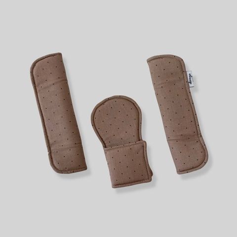 Накладки на ремни безопасности в коляске "Беж в точку" Decoza Мoms (Nakladkavis-S2650)