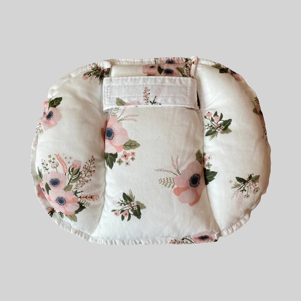 Подушка в коляску Decoza Moms "Анемоны" (Pillow-S333)